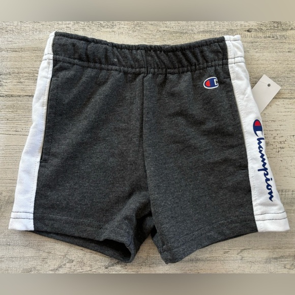 Champion Boys 2 piece Short Set Size 9-12 months - Picture 3 of 5